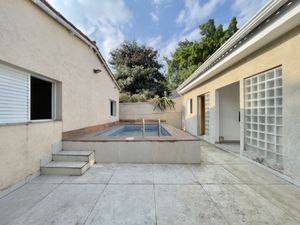 Image 38 - 923823
