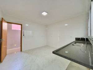 Image 21 - 923823