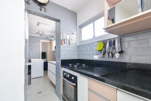 Image 23 - 923827