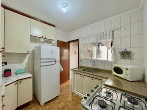 Image 8 - 923828