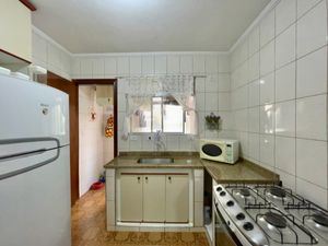 Image 9 - 923828