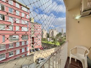 Image 4 - 923828