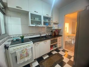Image 8 - 923832