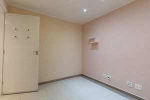 Image 4 - 923833