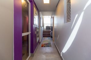 Image 24 - 923834