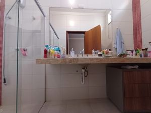 Image 48 - 923837