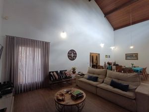 Image 10 - 923837