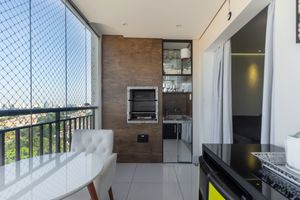 Image 1 - 923842