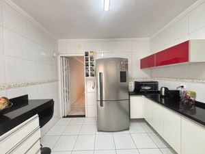 Image 19 - 923844