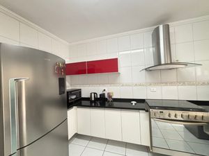 Image 20 - 923844