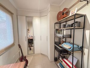 Image 8 - 923844
