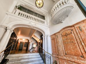 Image 30 - 923847