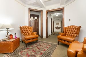 Image 10 - 923847