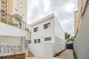 Image 16 - 923852