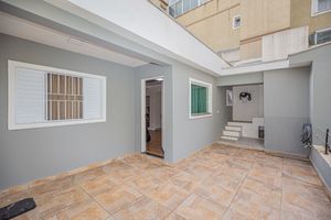 Image 37 - 923852