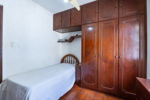 Image 22 - 923854