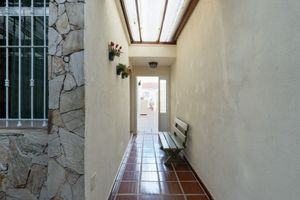 Image 29 - 923854