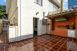 Image 13 - 923854