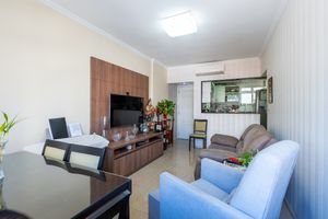 Image 4 - 923859
