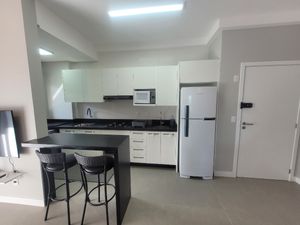 Image 1 - 923862