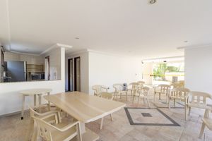 Image 30 - 923866