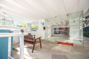 Image 42 - 923867