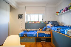 Image 17 - 923867