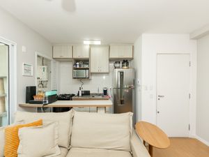 Image 5 - 923868