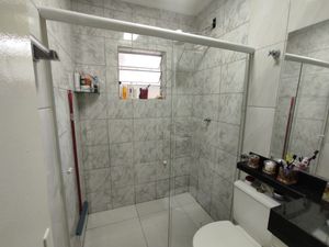 Image 11 - 923879