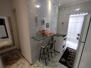 Image 9 - 923879