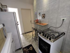Image 7 - 923879