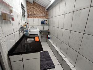 Image 14 - 923879