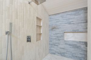 Image 41 - 923881