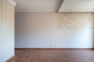 Image 19 - 923883