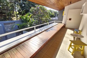 Image 61 - 923885