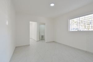 Image 3 - 923886