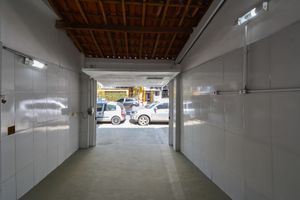 Image 33 - 923886