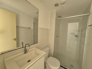 Image 9 - 923895