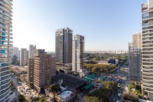 Image 20 - 923896