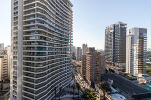 Image 21 - 923896