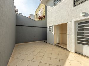 Image 27 - 923897