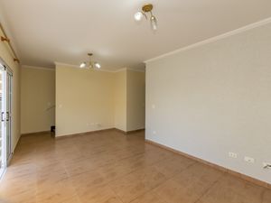 Image 32 - 923897