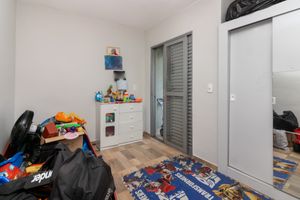 Image 15 - 923901