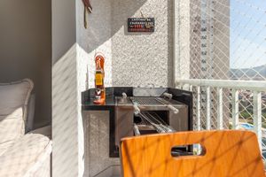 Image 8 - 923906