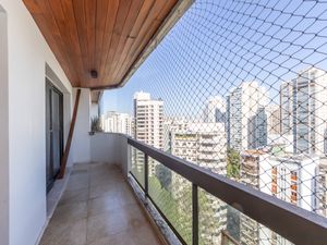 Image 27 - 923907