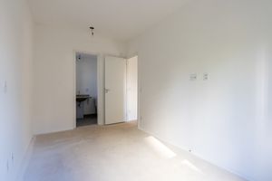 Image 30 - 923910