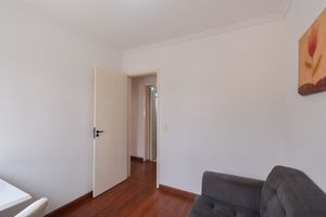 Image 15 - 923912