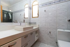 Image 35 - 923913