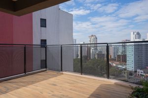 Image 19 - 923915