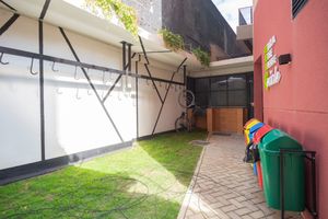 Image 32 - 923915